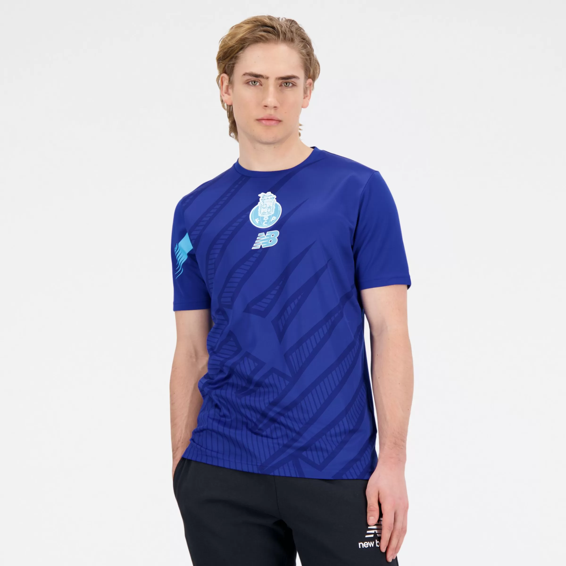 MEN New Balance Clothing | Men'sFC Porto Lightweight T-Shirt